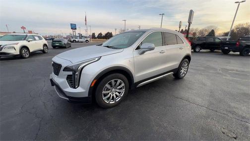 2022 Cadillac XT4 Premium Luxury