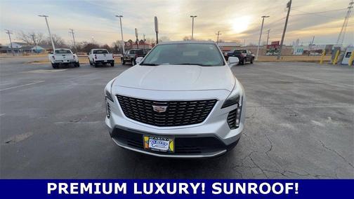 2022 Cadillac XT4 Premium Luxury