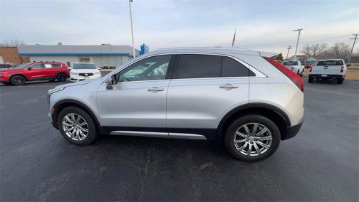 2022 Cadillac XT4 Premium Luxury