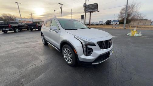 2022 Cadillac XT4 Premium Luxury