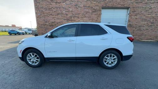 Summit White 2024 Chevrolet Equinox LT