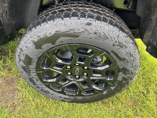 White Sand 2026 Chevrolet Colorado Trail Boss