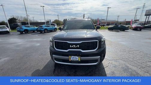 Ebony Black 2023 Kia Telluride EX