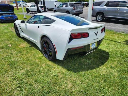 Arctic White 2016 Chevrolet Corvette Stingray