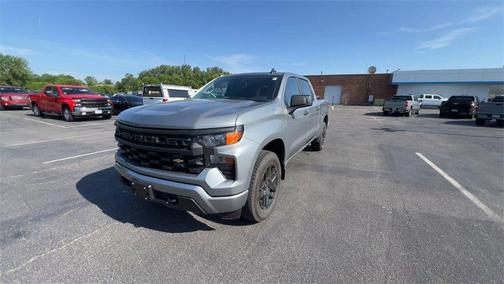 2025 Chevrolet Silverado 1500 Custom