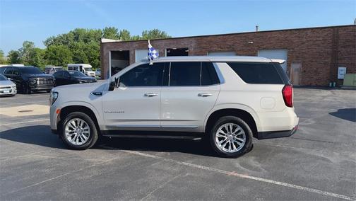 2021 GMC Yukon SLT