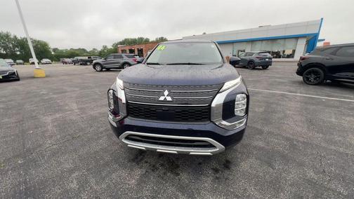 Cosmic Blue Metallic 2024 Mitsubishi Outlander SE