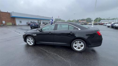 2017 Ford Taurus SEL