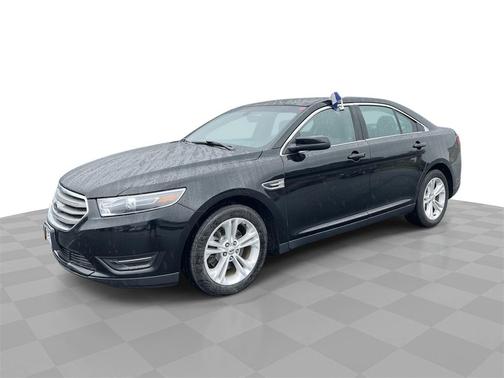 2017 Ford Taurus SEL