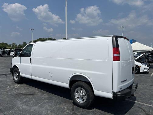 2025 Chevrolet Express 3500 Work Van