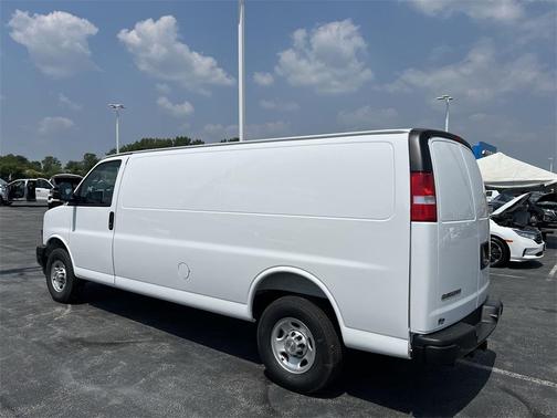 2025 Chevrolet Express 3500 Work Van