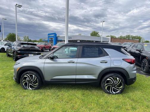 Sterling Gray Metallic 2026 Chevrolet Trailblazer RS