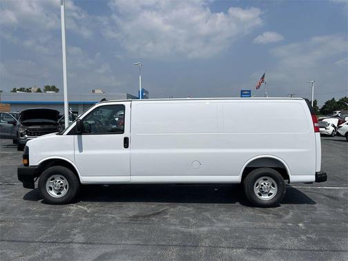 2025 Chevrolet Express 3500 Work Van