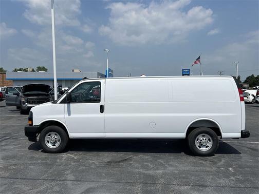 2025 Chevrolet Express 3500 Work Van