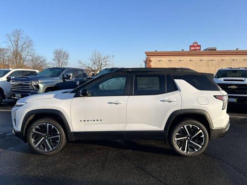 Polar White 2026 Chevrolet Equinox RS