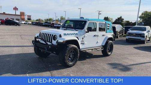 Bright White Clearcoat 2019 Jeep Wrangler Unlimited Sahara