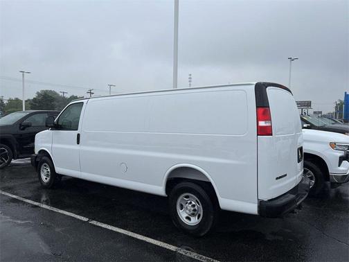 2025 Chevrolet Express 3500 Work Van