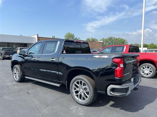 2025 Chevrolet Silverado 1500 LTZ