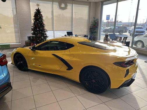 2026 Chevrolet Corvette Stingray w/2LT