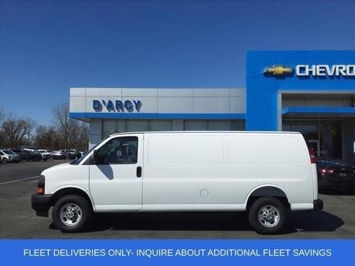 Summit White 2025 Chevrolet Express 3500 Work Van