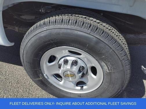 Summit White 2025 Chevrolet Express 3500 Work Van