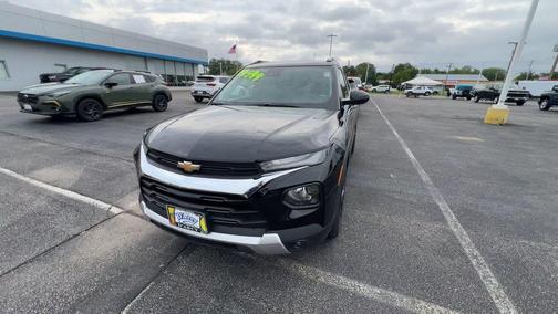 Mosaic Black Metallic 2022 Chevrolet Trailblazer LT