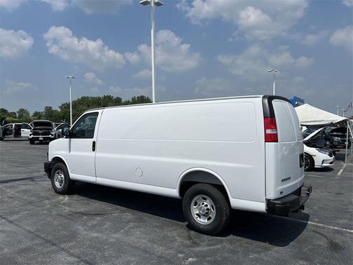 2025 Chevrolet Express 3500 Work Van