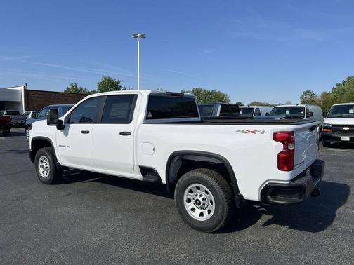 Summit White 2026 Chevrolet Silverado 2500 WT