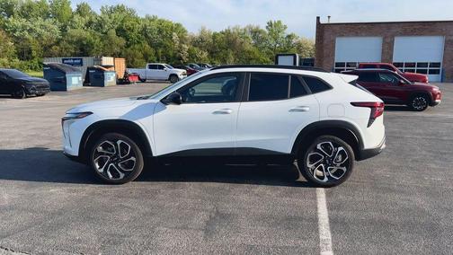 Summit White 2025 Chevrolet Trax 2RS