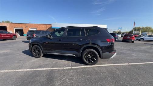 2025 Volkswagen Atlas 2.0T Peak Edition