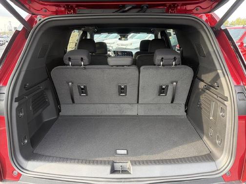 Radiant Red 2027 Chevrolet Traverse LT
