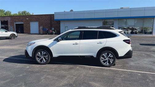 2022 Subaru Outback Touring XT