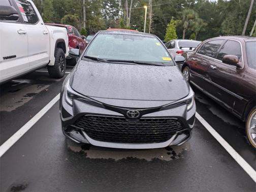 2024 Toyota Corolla Hatchback SE