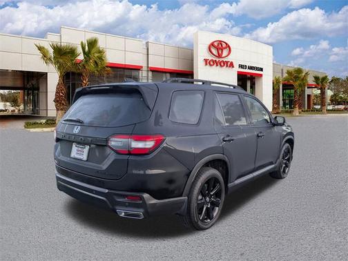 2025 Honda Pilot Black Edition