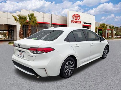 2022 Toyota Corolla Hybrid SE