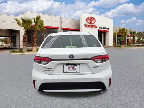 2022 Toyota Corolla Hybrid SE