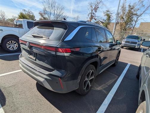 2025 Volkswagen Tiguan 2.0T SE