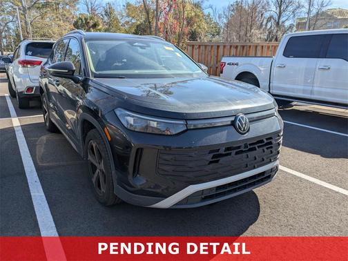 2025 Volkswagen Tiguan 2.0T SE