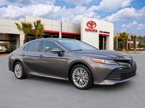 2018 Toyota Camry Hybrid XLE