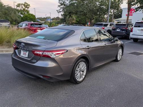 2018 Toyota Camry Hybrid XLE