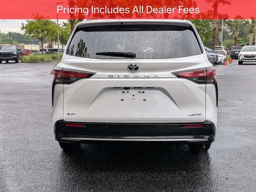 Wind Chill Pearl 2026 Toyota Sienna Limited