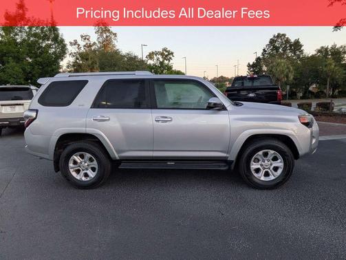 Classic Silver Metallic 2015 Toyota 4Runner SR5