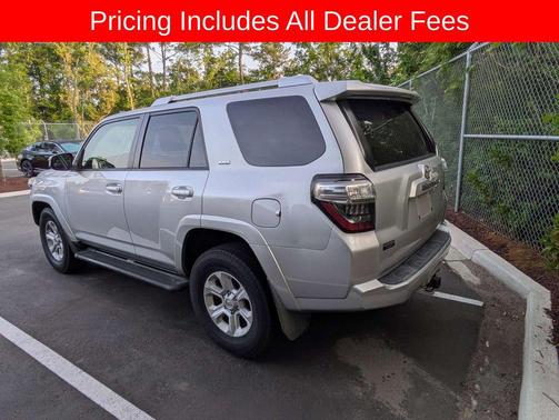 Classic Silver Metallic 2015 Toyota 4Runner SR5