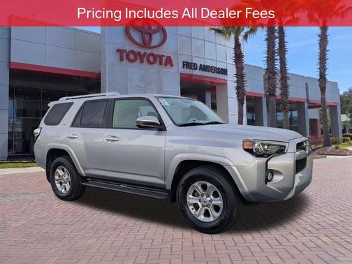 Classic Silver Metallic 2015 Toyota 4Runner SR5