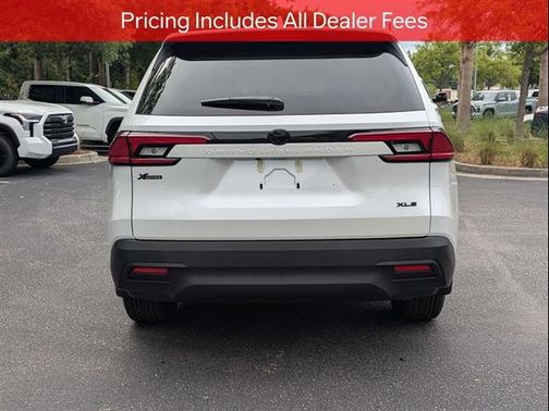 Wind Chill Pearl 2026 Toyota Grand Highlander XLE