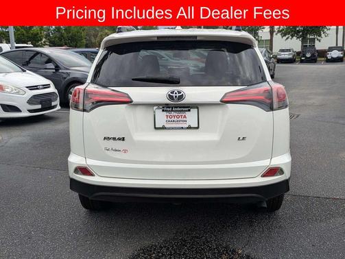 Super White 2018 Toyota RAV4 LE