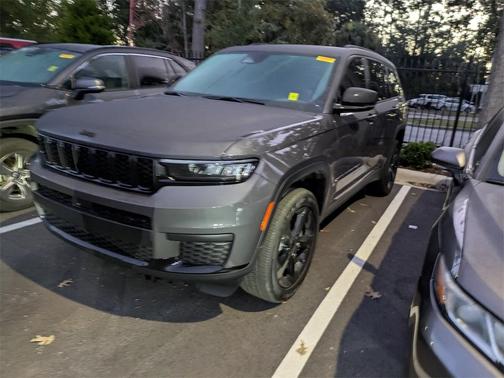 2025 Jeep Grand Cherokee L Laredo