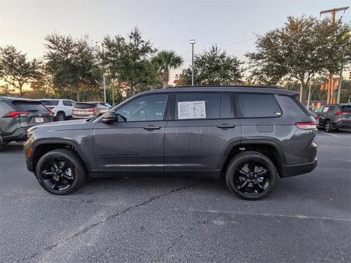 2025 Jeep Grand Cherokee L Laredo