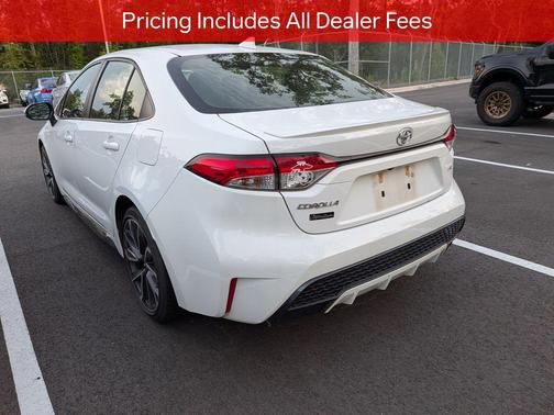 Super White 2020 Toyota Corolla SE