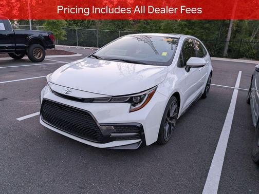 Super White 2020 Toyota Corolla SE